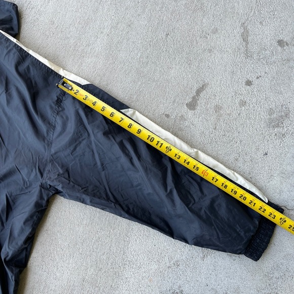 Vintage 90s Y2K Fubu Windbreaker Jacket Sz L Made in USA Embroidered Logo Zip Up - Picture 8 of 8